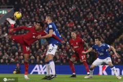 切尔西比肩巅峰利物浦，英格兰晋级前景光明，图赫尔小步快跑没错